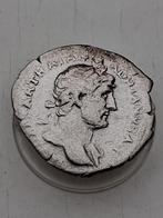 Zilveren Denarius van Hadrianus, Ophalen of Verzenden, Italië, Losse munt, Zilver