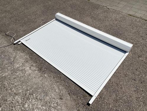 Wit elektrisch rolluik 277 cm x 186,5 cm zo goed als nieuw, Doe-het-zelf en Verbouw, Rolluiken, Zo goed als nieuw, 150 tot 200 cm