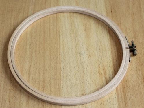 borduurring 20 cm  0562, Hobby en Vrije tijd, Borduren en Borduurmachines, Zo goed als nieuw, Onderdeel of Toebehoren, Handborduren