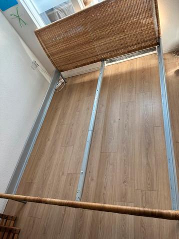 Ikea bedframe 160*200 beschikbaar voor biedingen