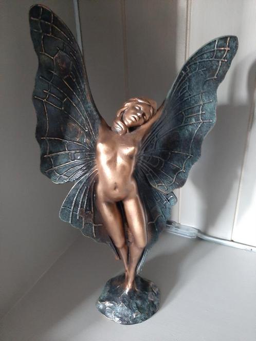 Origineel brons beeld vlinder vrouw 32cm x 19cm, Antiek en Kunst, Antiek | Koper en Brons, Brons, Ophalen of Verzenden