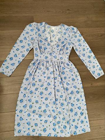 Lichtblauwe jurk met bloemenprint van MONKI beschikbaar voor biedingen