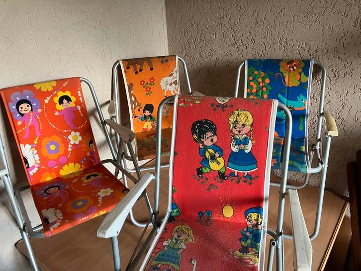 Retro Vintage Kinder Klapstoeltjes - Set van 4, Huis en Inrichting, Stoelen, Gebruikt, Vier, Metaal, Overige kleuren, Ophalen