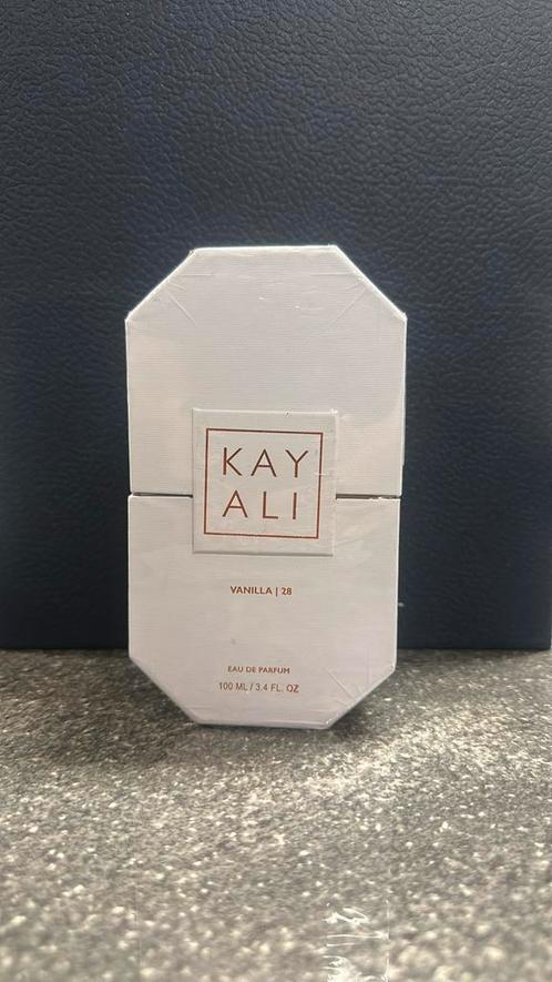 Kayali Vanilla 28, Sieraden, Tassen en Uiterlijk, Uiterlijk | Parfum, Zo goed als nieuw, Ophalen of Verzenden