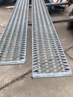 Zware stalen oprijplaten. 250 x x30 x 6,5 cm, Ophalen of Verzenden, Zo goed als nieuw