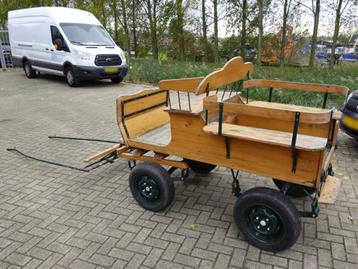 Menwagen, recreatiewagen, houten koets beschikbaar voor biedingen