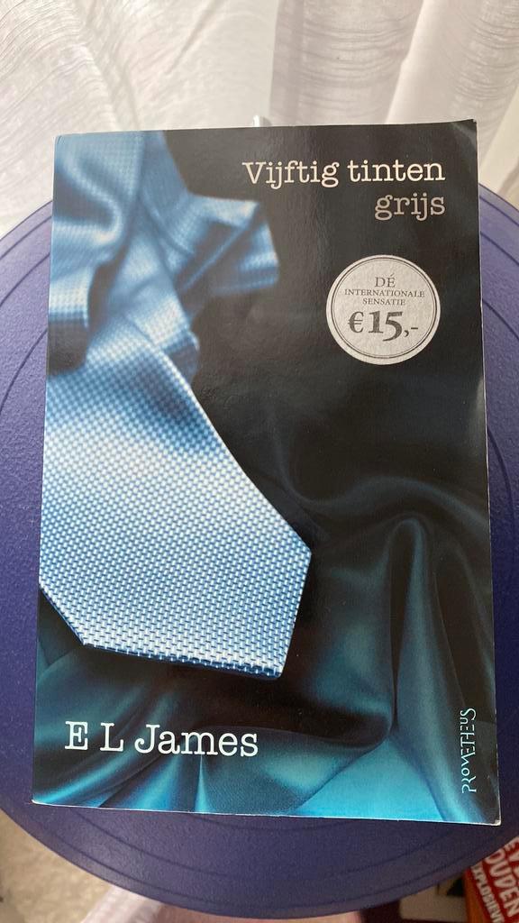 E.L. James - Vijftig tinten grijs, Boeken, Literatuur, Zo goed als nieuw, Amerika, Verzenden