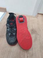 Heelys, schoenen met wieltjes mt. 35, Ophalen of Verzenden, Zo goed als nieuw, Kinderen