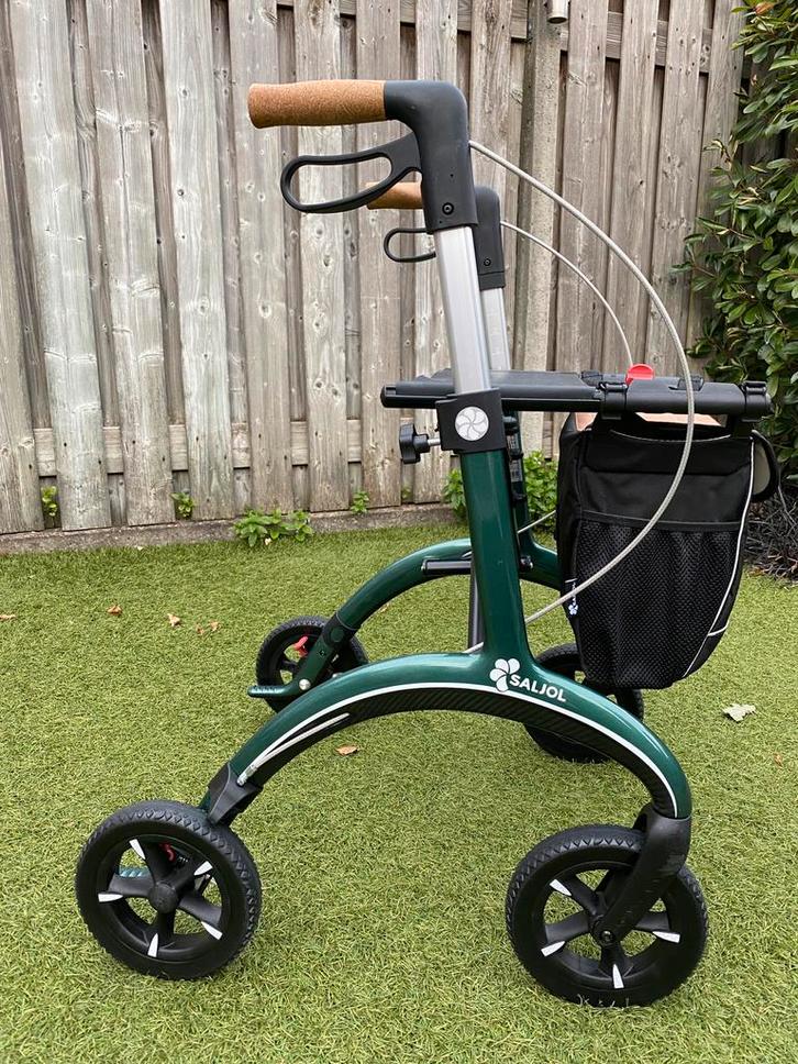 Saljol carbon rollator - superlicht met sleepremsysteem, Diversen, Rollators, Zo goed als nieuw, Lichtgewicht, Opvouwbaar, Ophalen