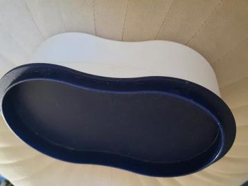 Tupperware doosje.wit met blauw deksel.botervloot.lepelbakje beschikbaar voor biedingen