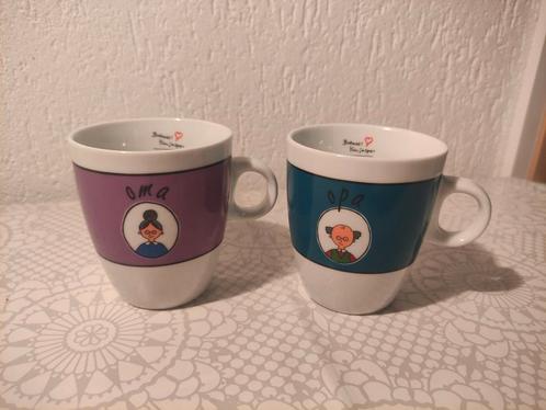 Oma & Opa Mokken - Yvon Jaspers - Ronald McDonald Fonds, Huis en Inrichting, Keuken | Servies, Zo goed als nieuw, Kop(pen) en/of Schotel(s)