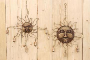 Wanddecoratie, muurdecoratie Zon met bellen goud-koper kleur beschikbaar voor biedingen