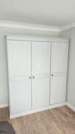 Klerenkast + bijbehorende nachtkastjes, Huis en Inrichting, Kasten | Kledingkasten, Ophalen, Zo goed als nieuw, 25 tot 50 cm, Minder dan 100 cm