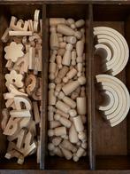 Houten poppetjes en letters/vormen, Ophalen