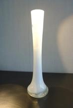 Glazen vaas van SIA handgemaakt met mooie bodem, Huis en Inrichting, Woonaccessoires | Vazen, Wit, Ophalen of Verzenden, Minder dan 50 cm