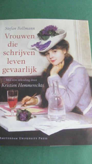Vrouwen die schrijven leven gevaarlijk beschikbaar voor biedingen