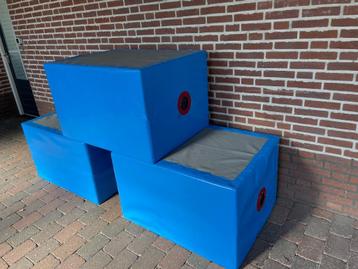 Turnblok, turnblokken, trainingsblokken, hindernisblokken, v beschikbaar voor biedingen