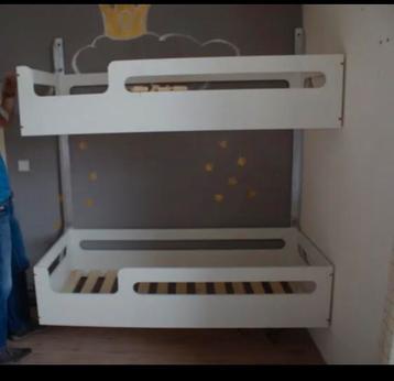 Handgemaakt stapelbed met lades beschikbaar voor biedingen