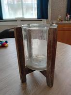 Vintage glazen vaas met houten frame, Gebruikt, Overige kleuren, Ophalen of Verzenden, Glas