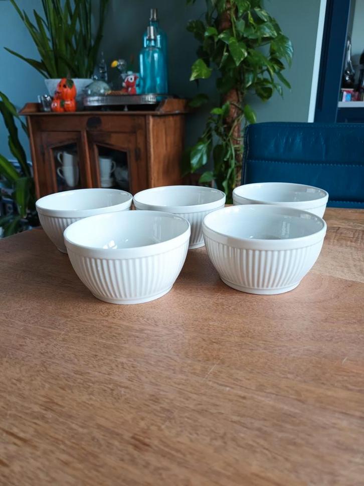 Wedgwood Windsor Ramekin, Huis en Inrichting, Keuken | Servies, Gebruikt, Kom(men), Wedgwood, Porselein, Ophalen of Verzenden