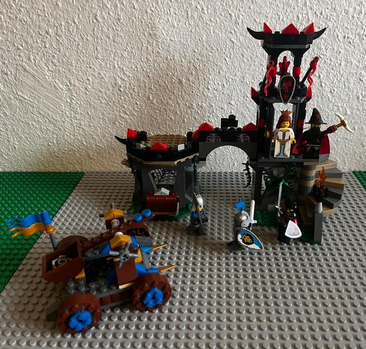 LEGO Castle – Dragon Mountain (70403), Kinderen en Baby's, Speelgoed | Duplo en Lego, Ophalen of Verzenden
