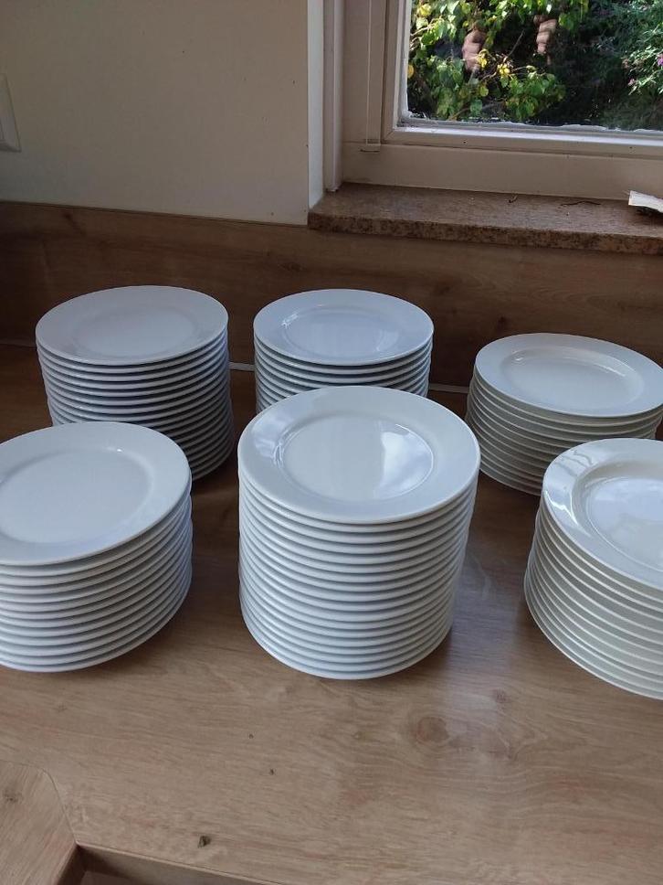 Partij Gebaksbordjes, 90 stuks, Huis en Inrichting, Keuken | Servies, Zo goed als nieuw, Bord(en), Overige stijlen, Porselein