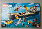 Lego City 60266 Ocean Exploration Ship, Ophalen of Verzenden, Zo goed als nieuw, Complete set, Lego
