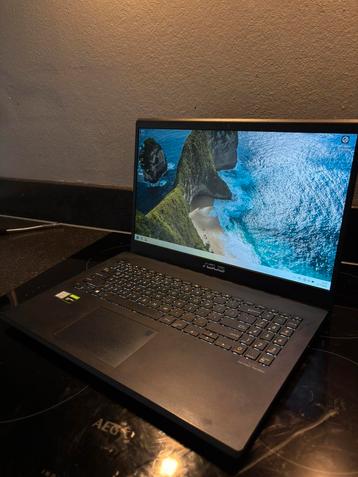 Gaming laptop| i5-8300H. GTX1050.16GB. 500GB beschikbaar voor biedingen