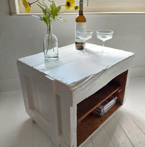 Kist Salontafel Tafel Hout Wit Wiel Bijzettafel Vintage, Huis en Inrichting, Tafels | Salontafels, Ophalen