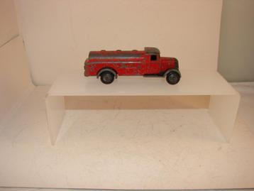 Dinky toy 25D petrol tankwagen uit 1934 beschikbaar voor biedingen