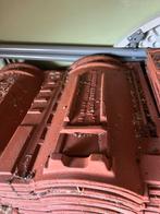 Gratis af te halen - +/- 80 rode dakpannen, Doe-het-zelf en Verbouw, Dakpannen en Dakbedekking, Ophalen, Gebruikt, Steen of Klei