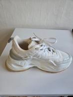 Schoenen, Wit, Nieuw, Ophalen of Verzenden, Sneakers of Gympen