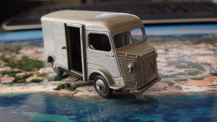 Onbespeelde en originele Dinky Toys, Citroën HY 25 C, Hobby en Vrije tijd, Modelauto's | 1:43, Zo goed als nieuw, Bus of Vrachtwagen