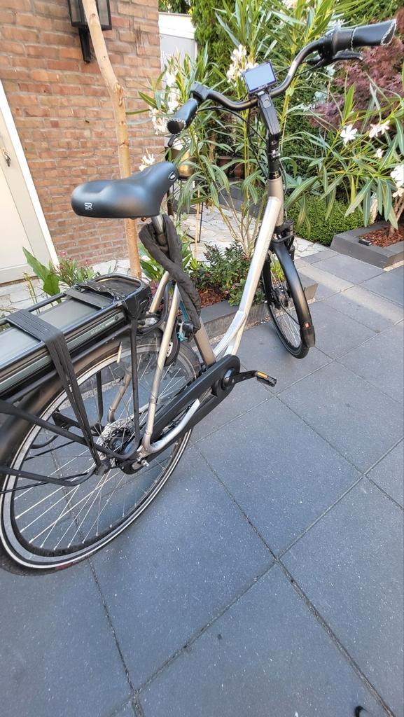 Super mooie Stella Vienna fiets, Fietsen en Brommers, Elektrische fietsen, Zo goed als nieuw, Overige merken, 50 km per accu of meer