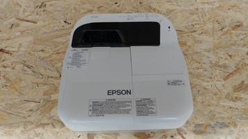 AKTIE!! Grote partij Epson ultra short beamers!