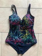 Badpak. Z.g.a.n. Maat 42. Decathlon, Kleding | Dames, Badmode en Zwemkleding, Ophalen of Verzenden, Zo goed als nieuw, Zwart, Badpak