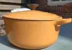Vintage Le Creuset pan en deksel Yellow tangerine 20cm (G286, Gebruikt, Gietijzer, Ophalen of Verzenden, Keramische plaat