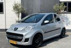 Peugeot 107 1.0 12V 5DR 12-2011 Grijs, Auto's, Origineel Nederlands, Te koop, Zilver of Grijs, Benzine