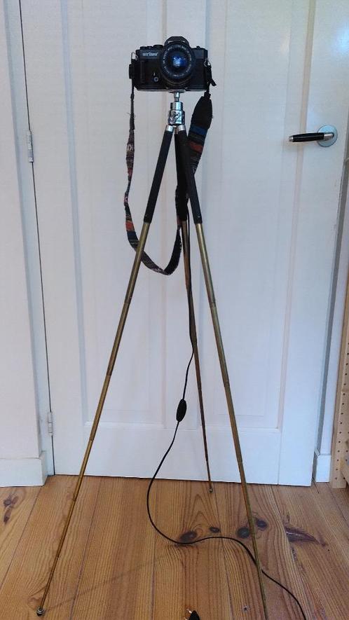 Bilora statief vintage, Audio, Tv en Foto, Fotografie | Statieven en Balhoofden, Gebruikt, Driepoot, Minder dan 150 cm, Met balhoofd