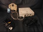 Sega Dreamcast (PAL) + Controller & VMU, Gebruikt, Verzenden, Saturn of Dreamcast, Met geheugenkaart