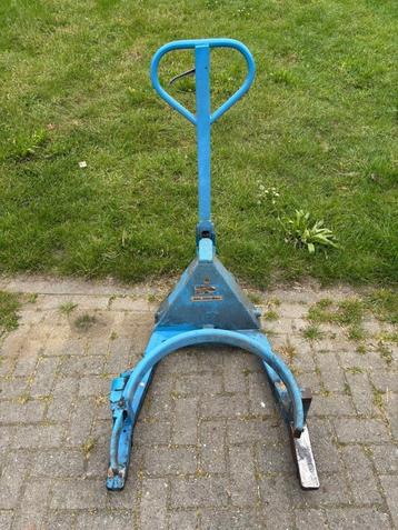 Seco pompwagen voor DIN Vaten 208 liter beschikbaar voor biedingen