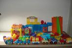 Vtech toet toet 6 auto's met werkplaats en losse baanstukken, Kinderen en Baby's, Speelgoed | Vtech, Ophalen of Verzenden, Gebruikt