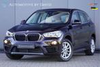BMW X1 sDrive20i 192 pk HIGH EXECUTIVE CENTENNIAL AUTOMAAT /, 1998 cc, Bruin, Lichtsensor, Bedrijf