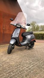 Vespa Sprint Mat Grijs 2021, Fietsen en Brommers, Scooters | Vespa, Ophalen, Vespa S, Zo goed als nieuw, Benzine
