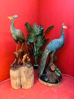 Twee mega grote houtsnijwerk pauwen beelden, Ophalen