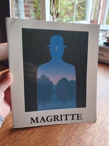 René Magritte. Overzichtswerk bij gelijknamige expositie. beschikbaar voor biedingen