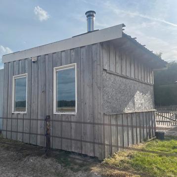 Tuinhuis/ schuur / kroeg beschikbaar voor biedingen