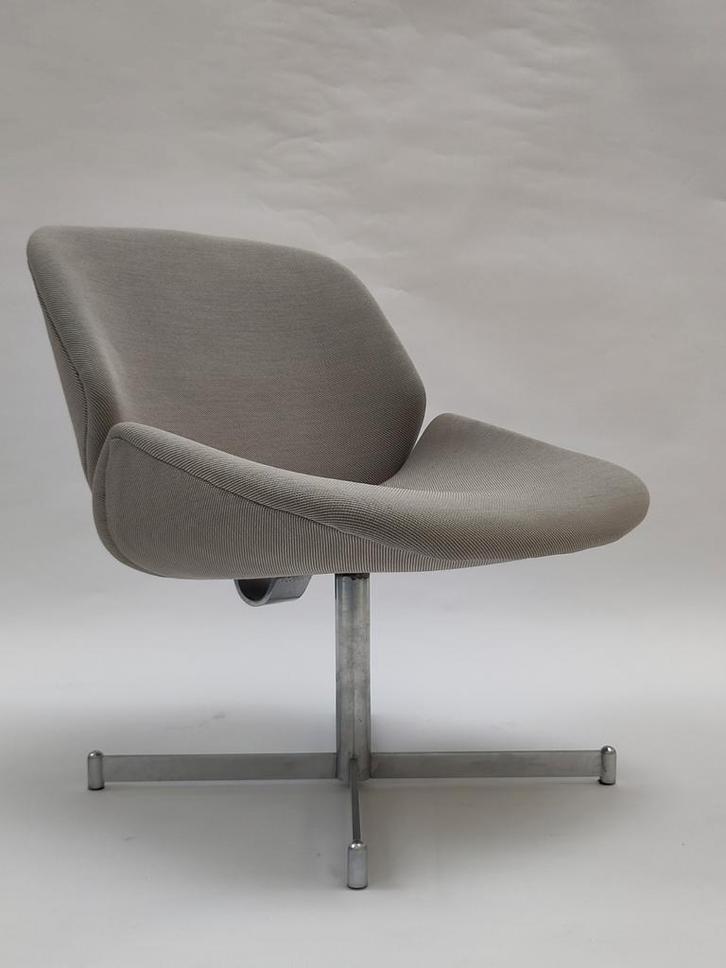 Artifort Equis Fauteuil Geoffrey Harcourt Jaren 60 stoeltje, Huis en Inrichting, Fauteuils, Gebruikt, Metaal, Stof, 50 tot 75 cm