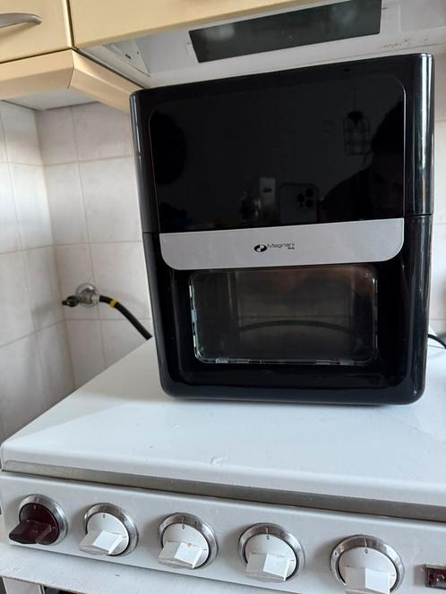 Magnani italy, Witgoed en Apparatuur, Airfryers, Zo goed als nieuw, Airfryer, 1000 t/m 1499 gram, Ophalen of Verzenden