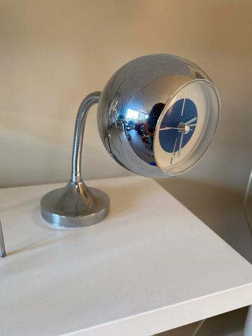 Space Age Chrome Klok - Vintage Design beschikbaar voor biedingen